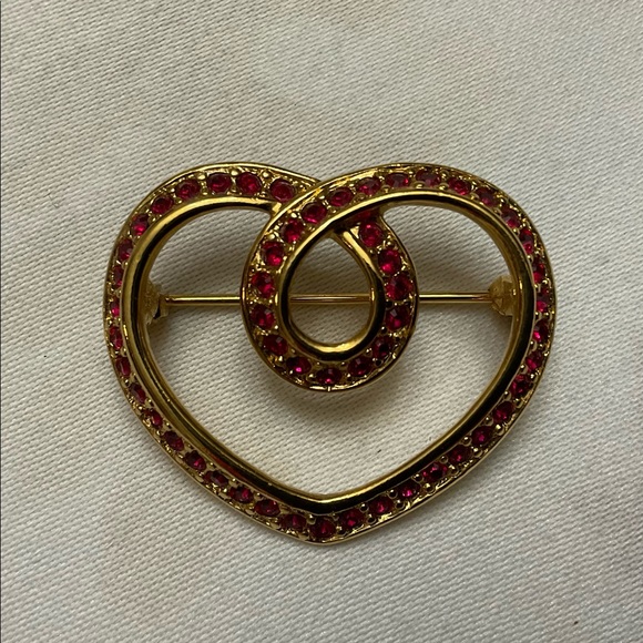 Valentine Crystal Napier Heart Brooch/Pin - Picture 1 of 3